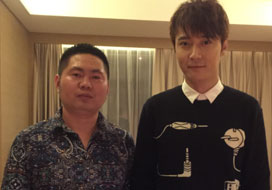 广州糖果派对与明星合影